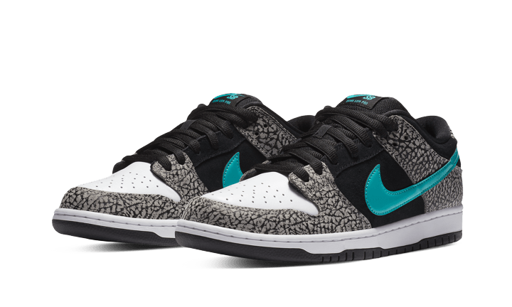 Nike SB Dunk Low atmos Elephant