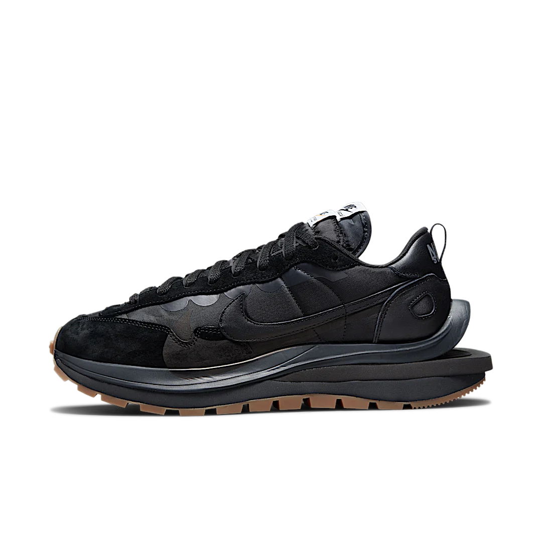 Nike Vaporwaffle sacai Black Gum