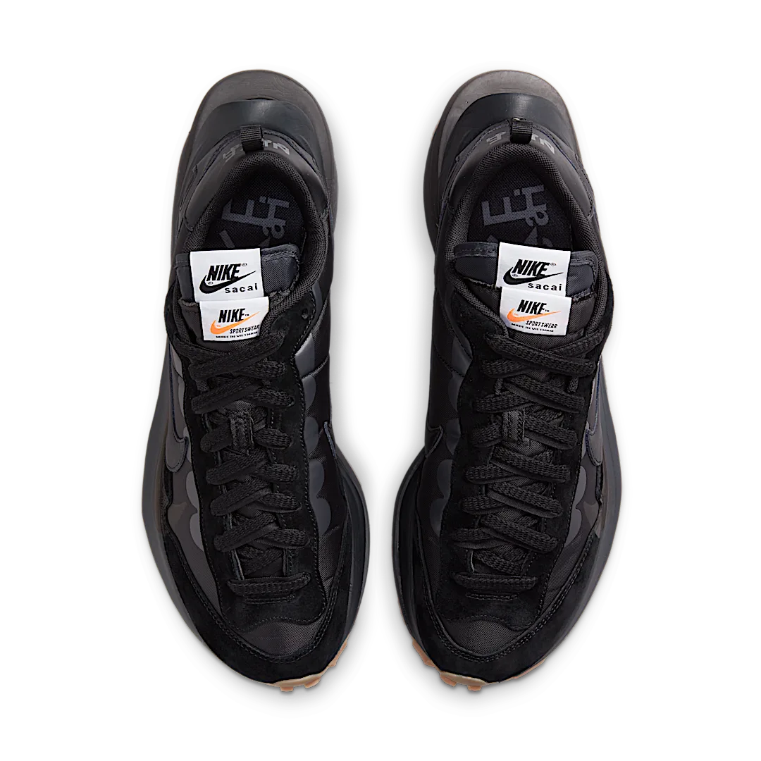 Nike Vaporwaffle sacai Black Gum
