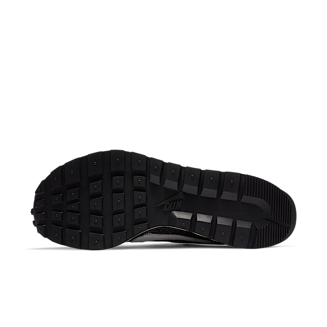Nike Vaporwaffle sacai Black White
