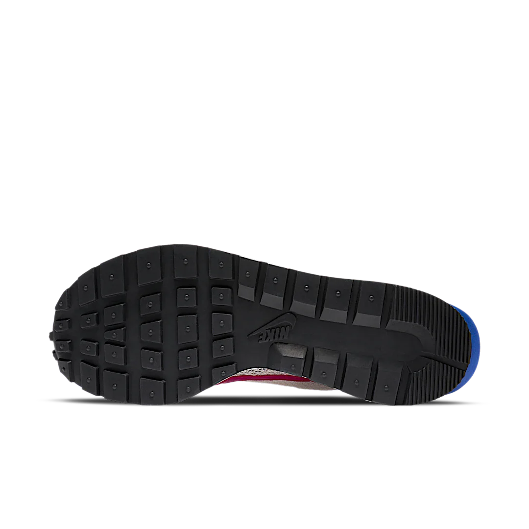 Nike Vaporwaffle sacai Sport Fuchsia Game Royal
