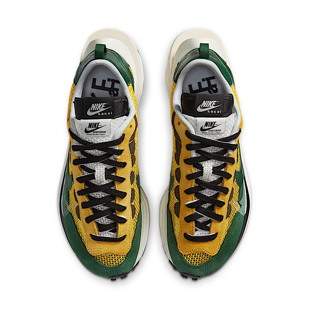 Nike Vaporwaffle sacai Tour Yellow Stadium Green