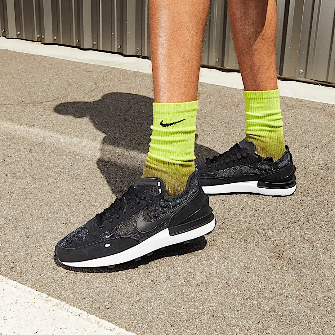 Nike Waffle One Black White