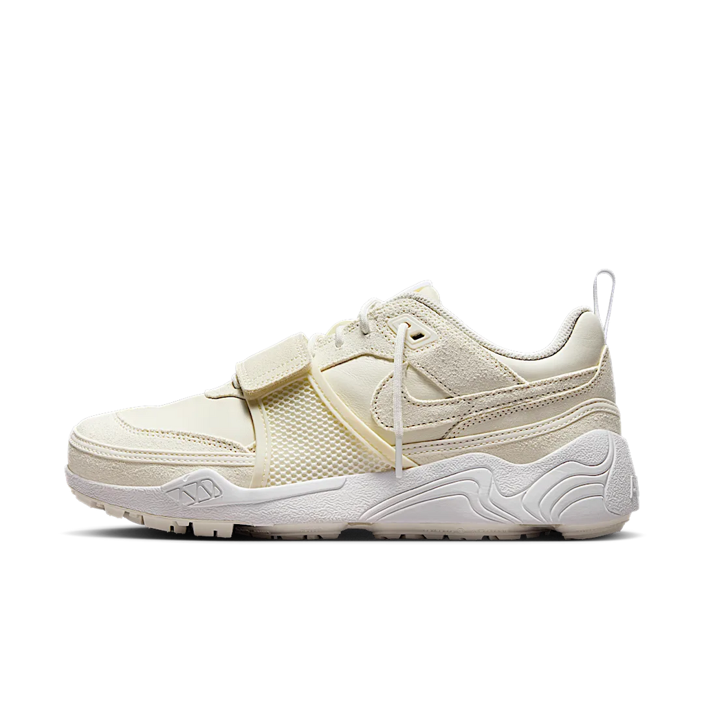 Nike Zoom Field Jaxx SP Travis Scott Sail