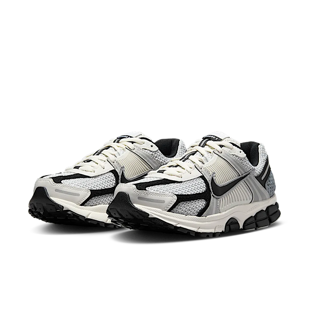Nike Zoom Vomero 5 Photon Dust Black
