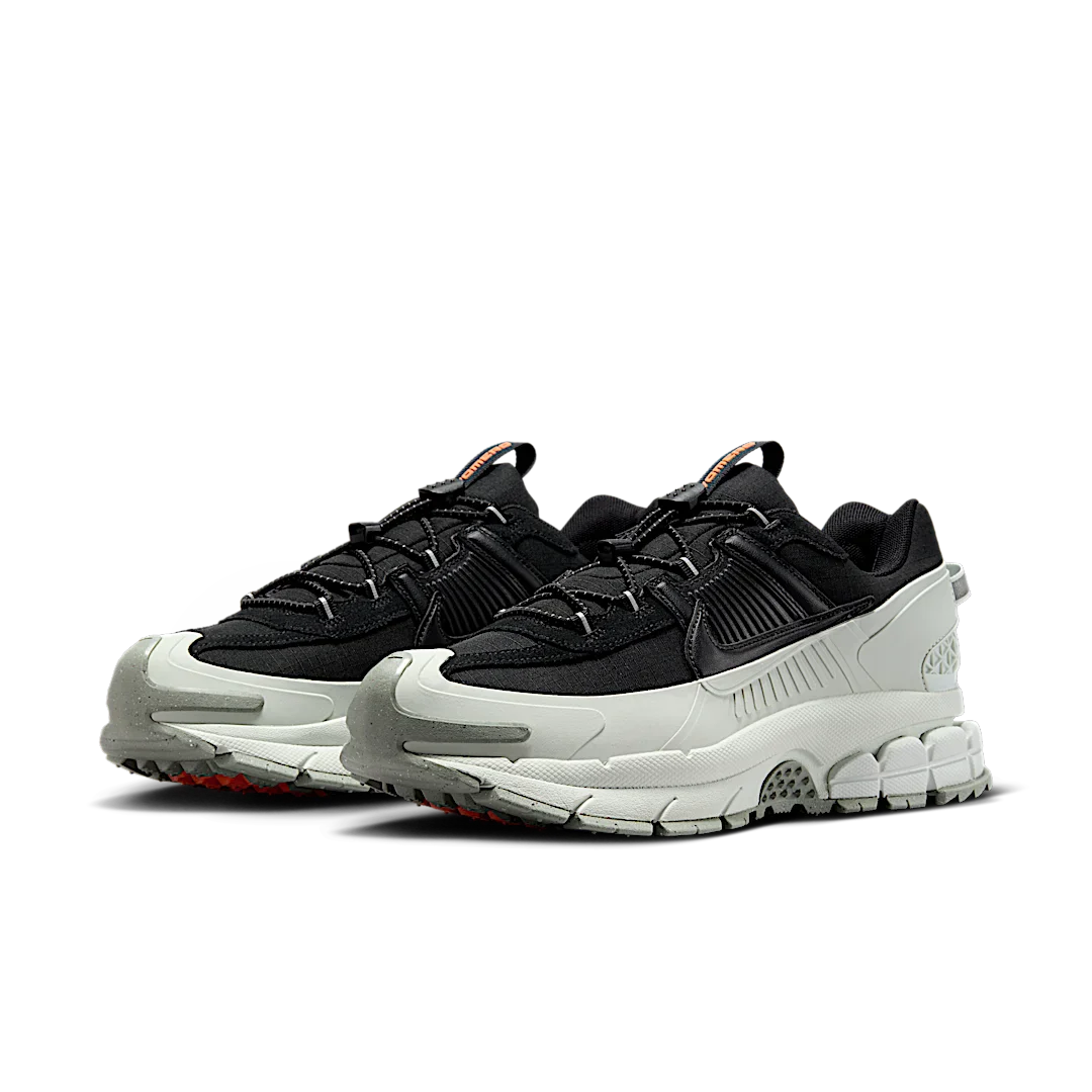 Nike Zoom Vomero 5 Roam Black Light Silver