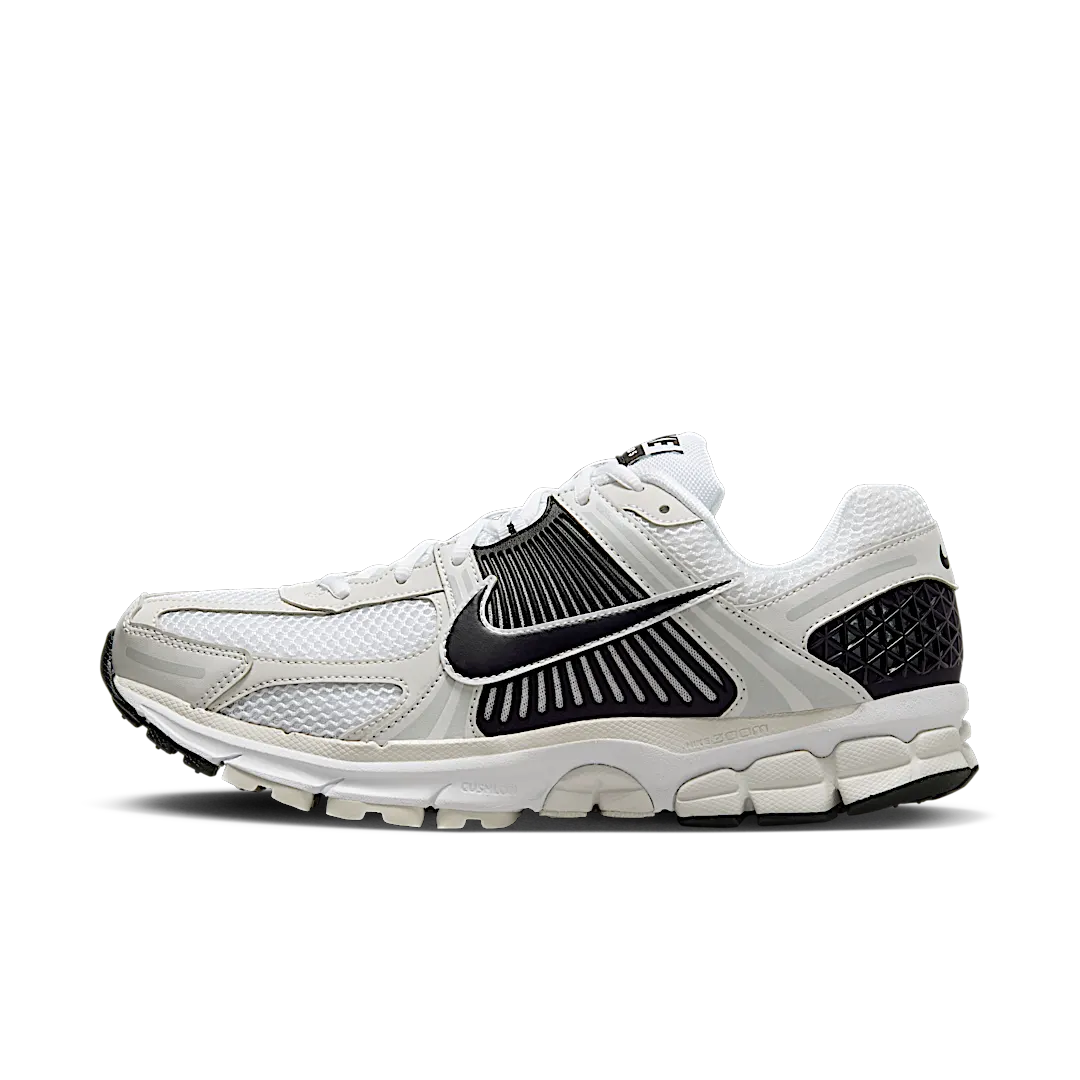 Nike Zoom Vomero 5 White Black