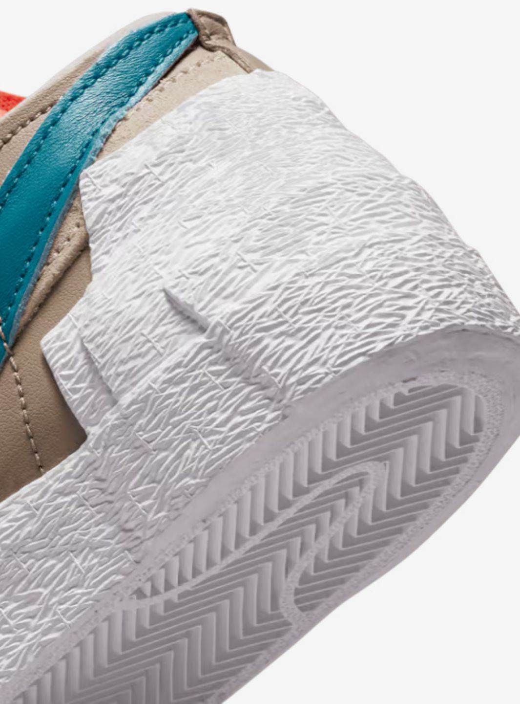 Nike Blazer Low Sacai KAWS Reed