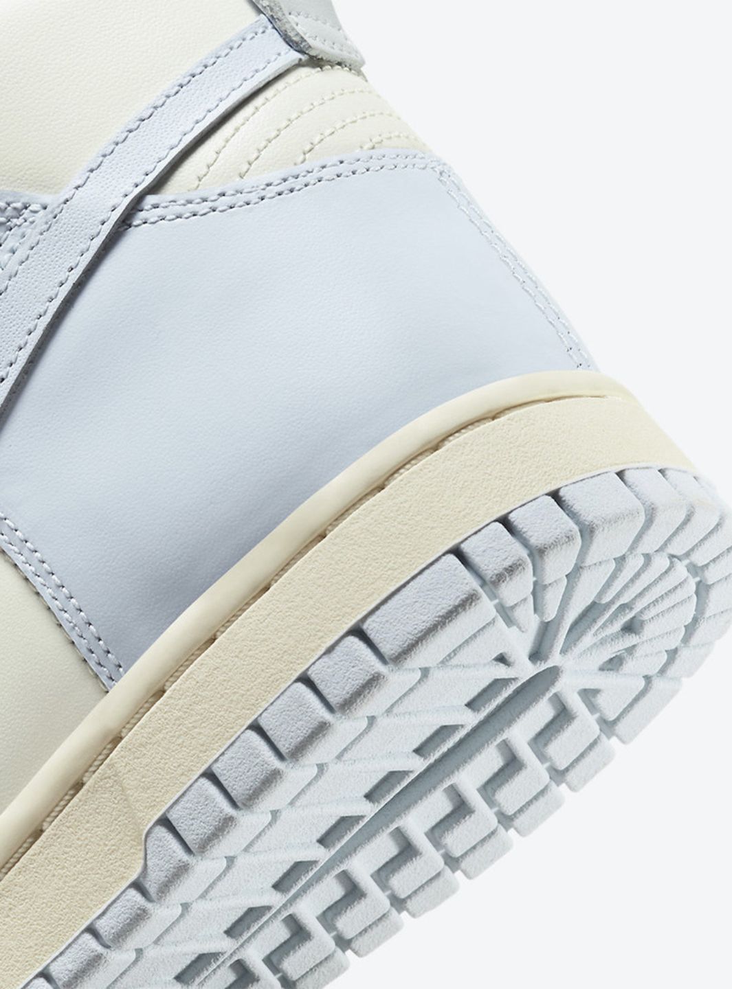 Nike Dunk High Sail Football Grey
