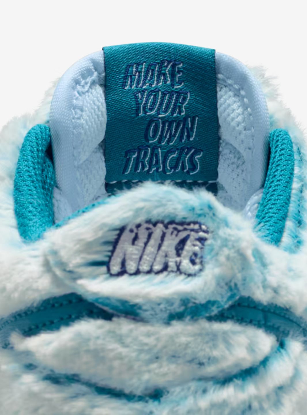 Nike Dunk Low Abominable Snowman (GS)
