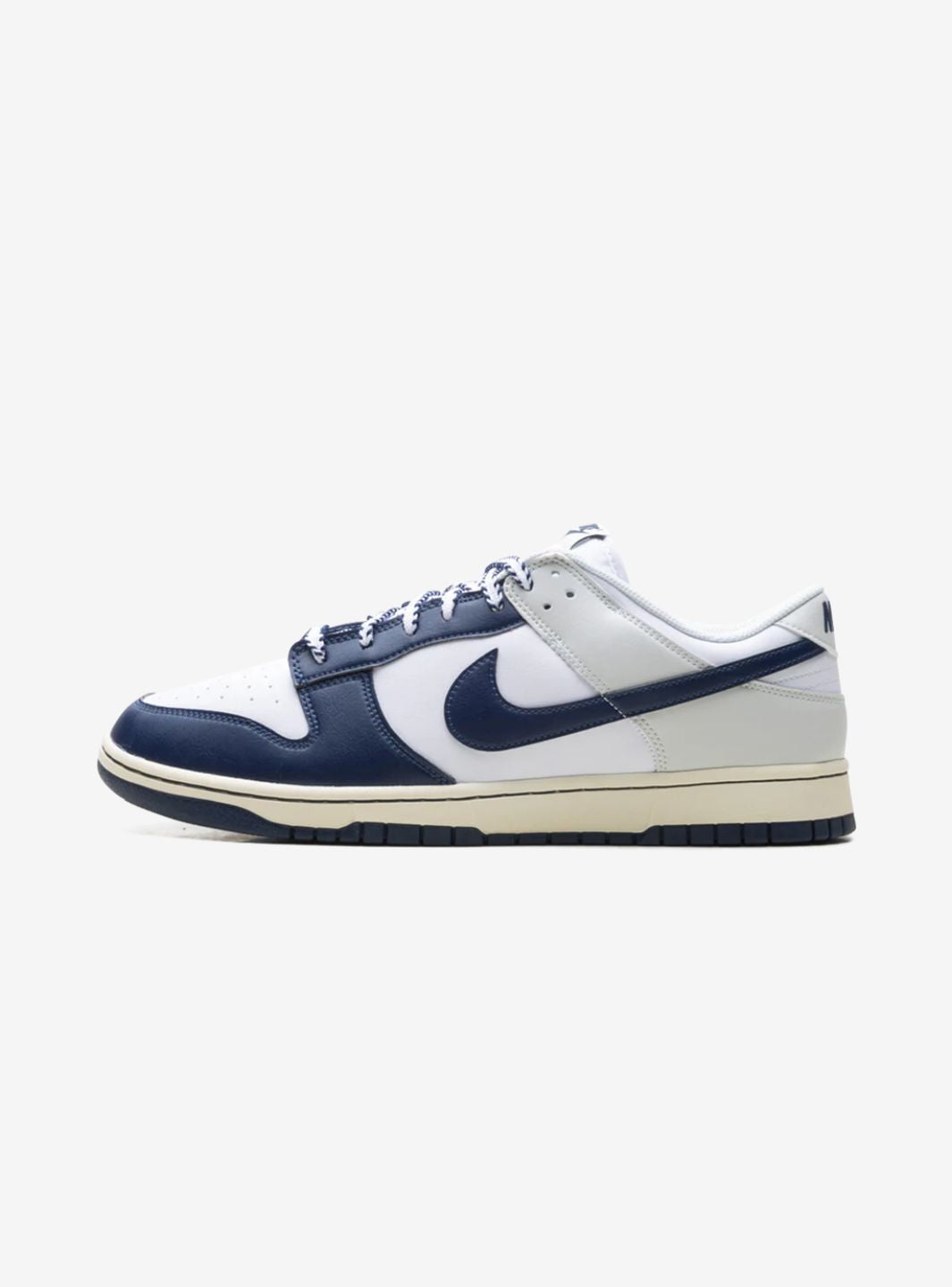Nike Dunk Low New York Yankees