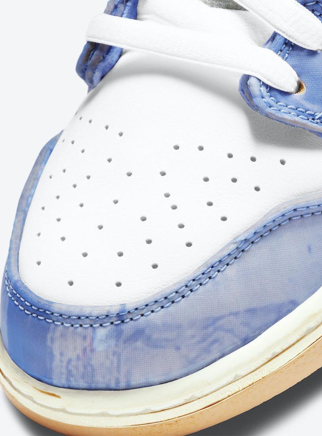 Nike SB Dunk High Carpet Company