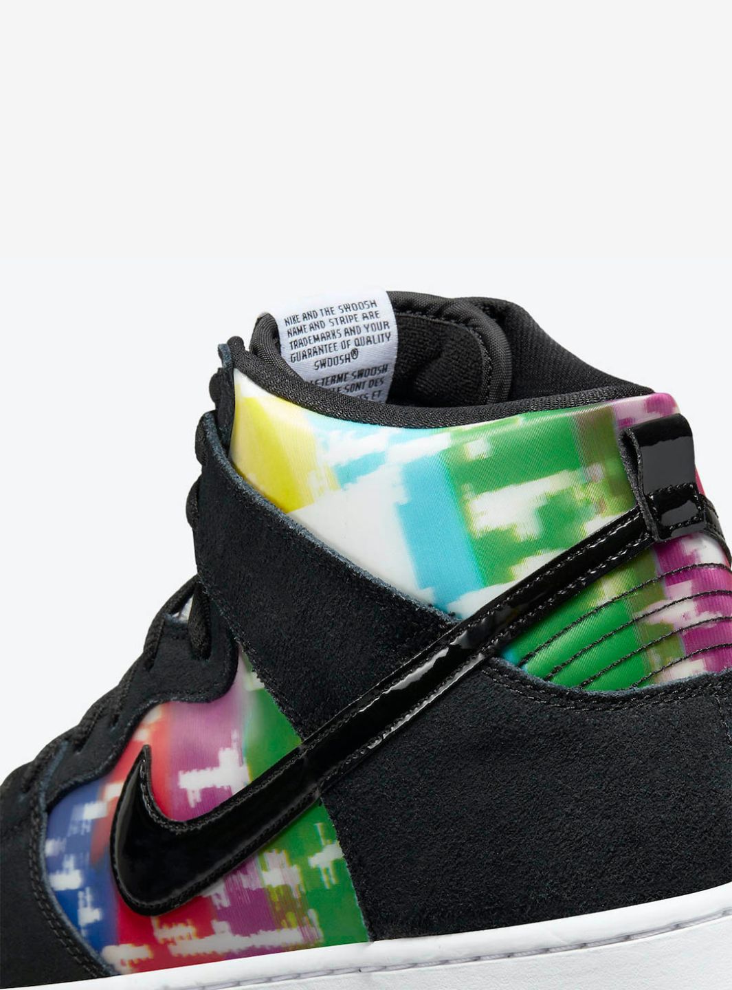 Nike SB Dunk High TV Signal