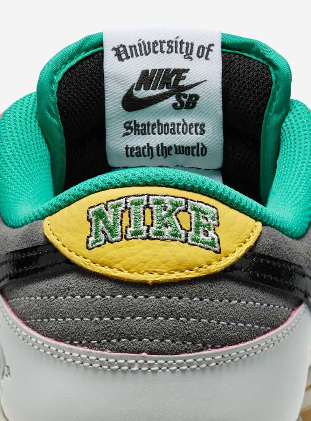 Nike SB Dunk Low CSEF