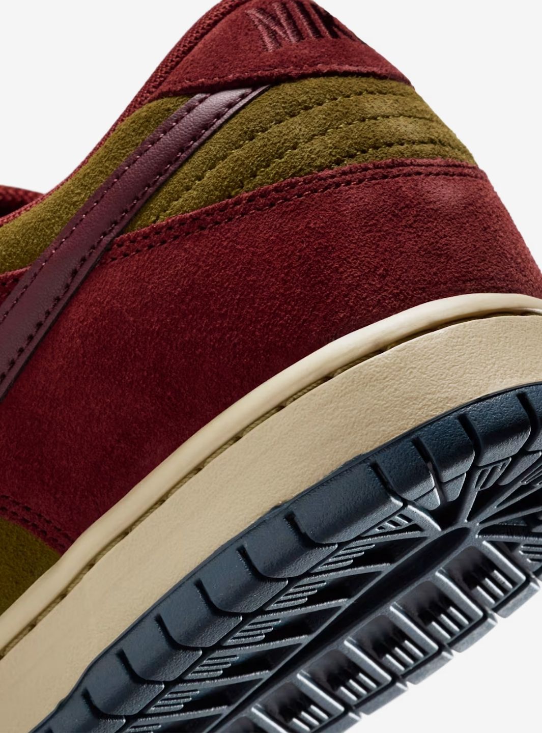 Nike SB Dunk Low Dark Team Red Olive Flak