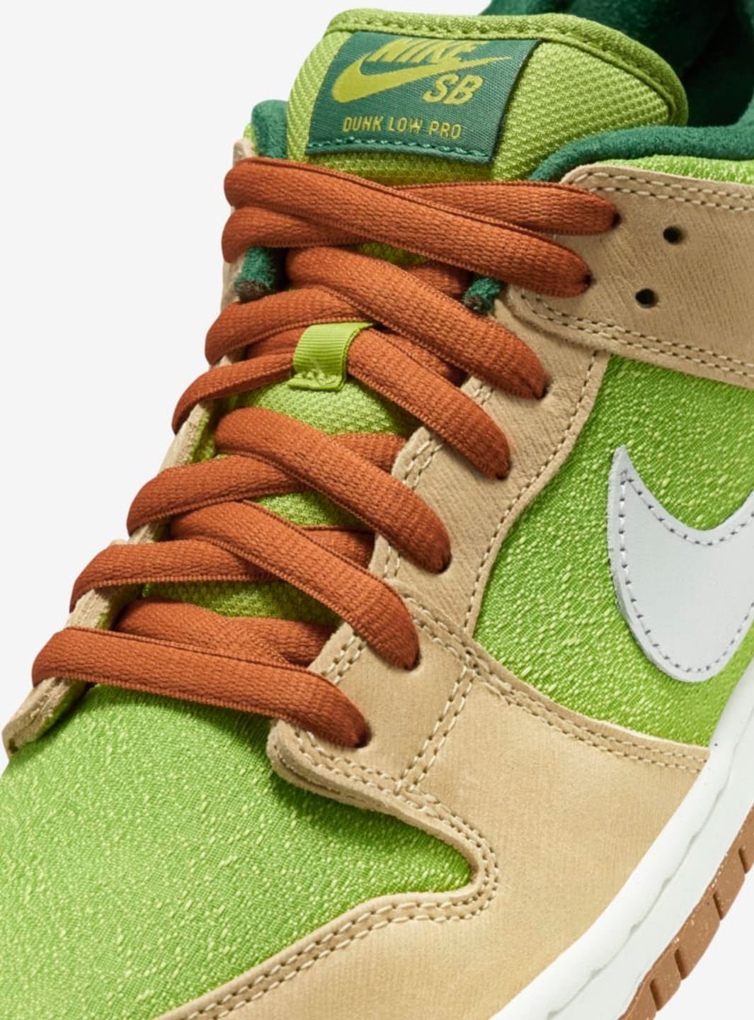 Nike SB Dunk Low Escargot