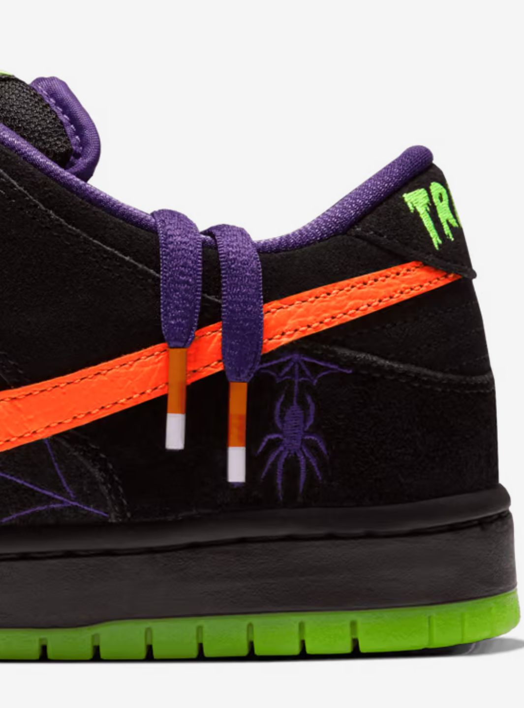 Nike SB Dunk Low Night of Mischief Halloween