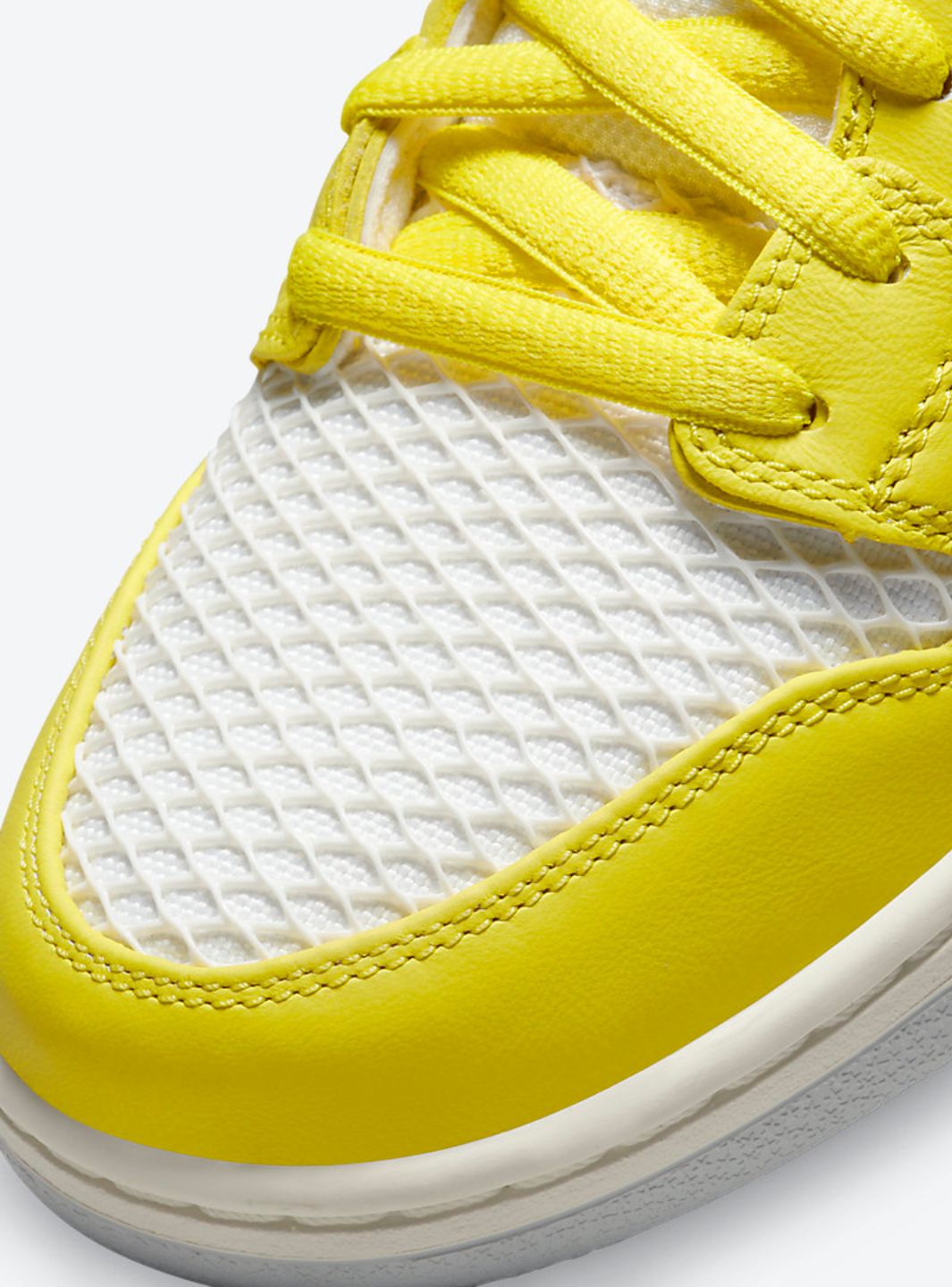 Nike SB Dunk Low Pro Be True Xavier Schipani