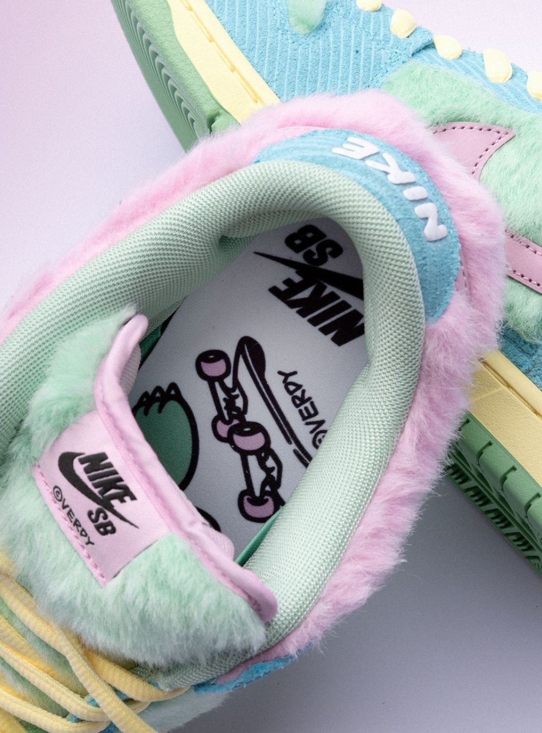 Nike SB Dunk Low Verdy Visty