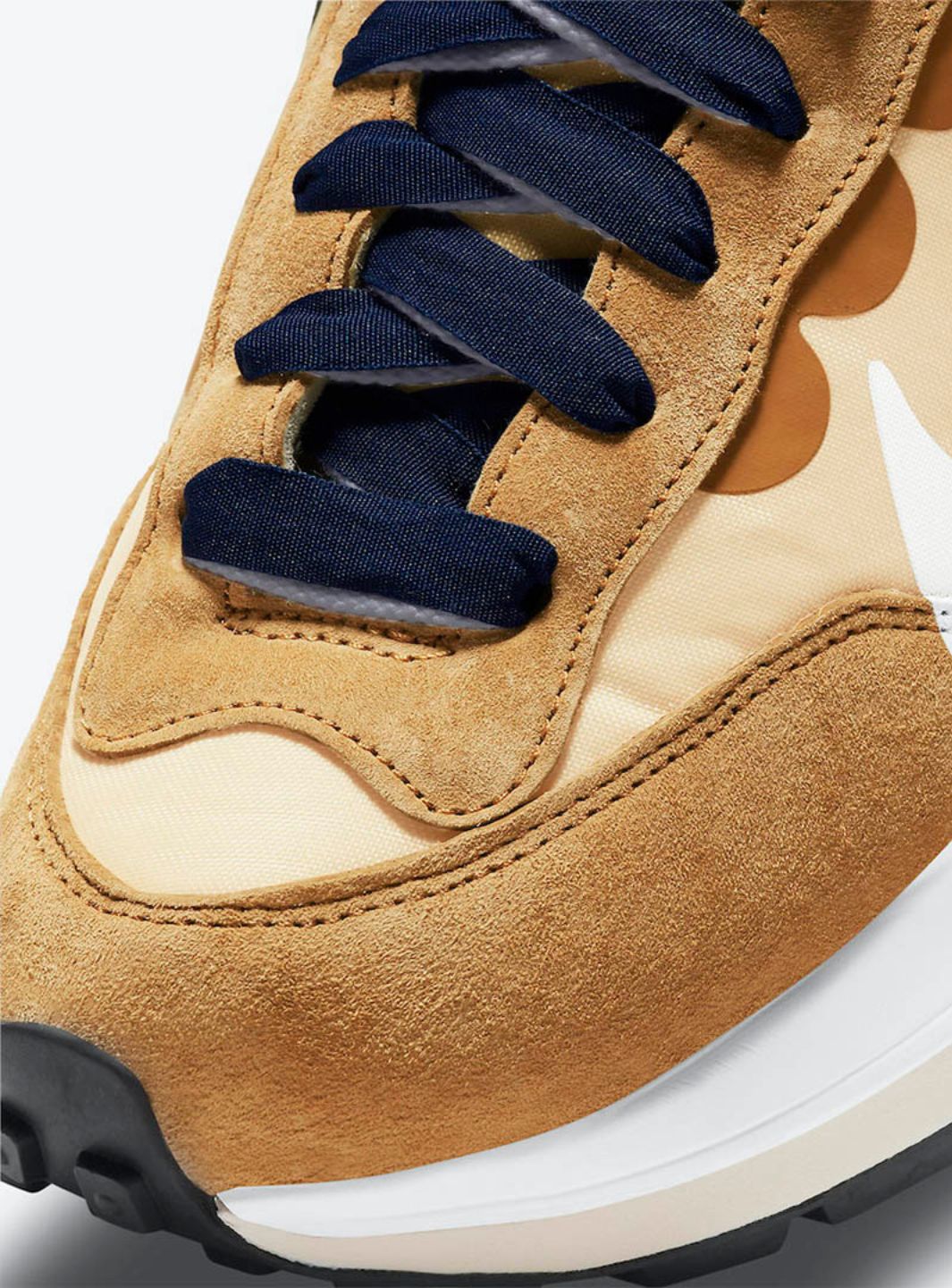 Nike Vaporwaffle Sacai Sesame Blue Void